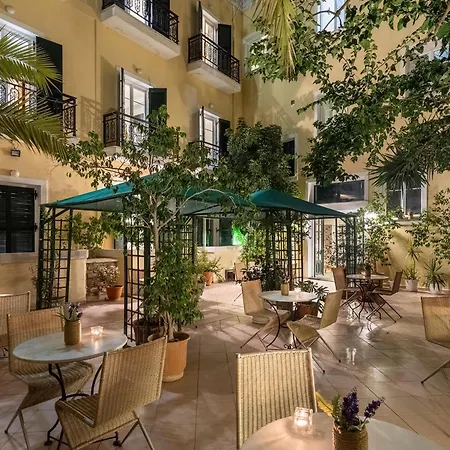 Palladion Hotel 3*